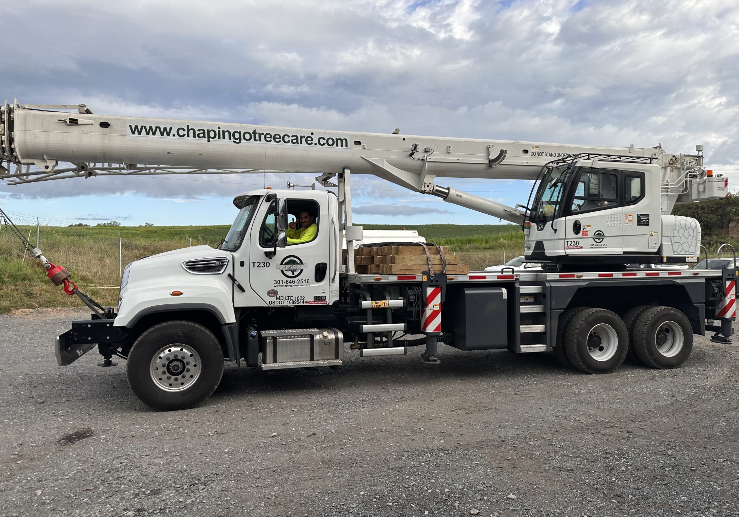 Chapingo Tree Care Specialists. Proudly serving the Washington DC metro area.